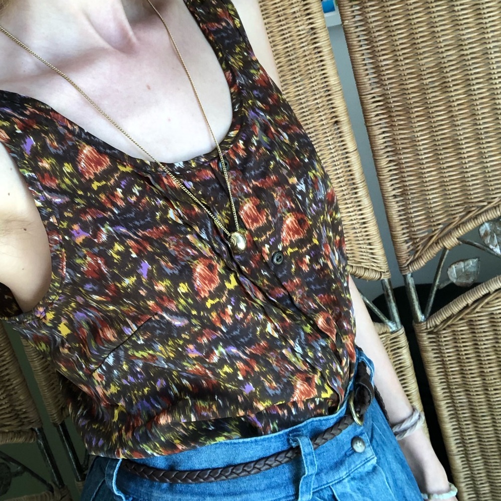 🌼 Lush Floral Top 🌺